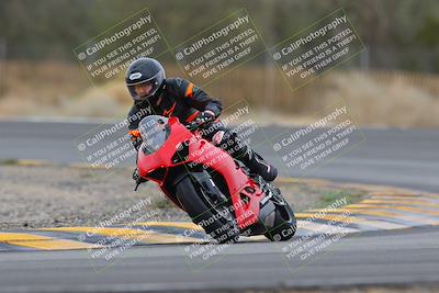 media/Jan-15-2023-SoCal Trackdays (Sun) [[c1237a034a]]/Turn 3 (1115am)/